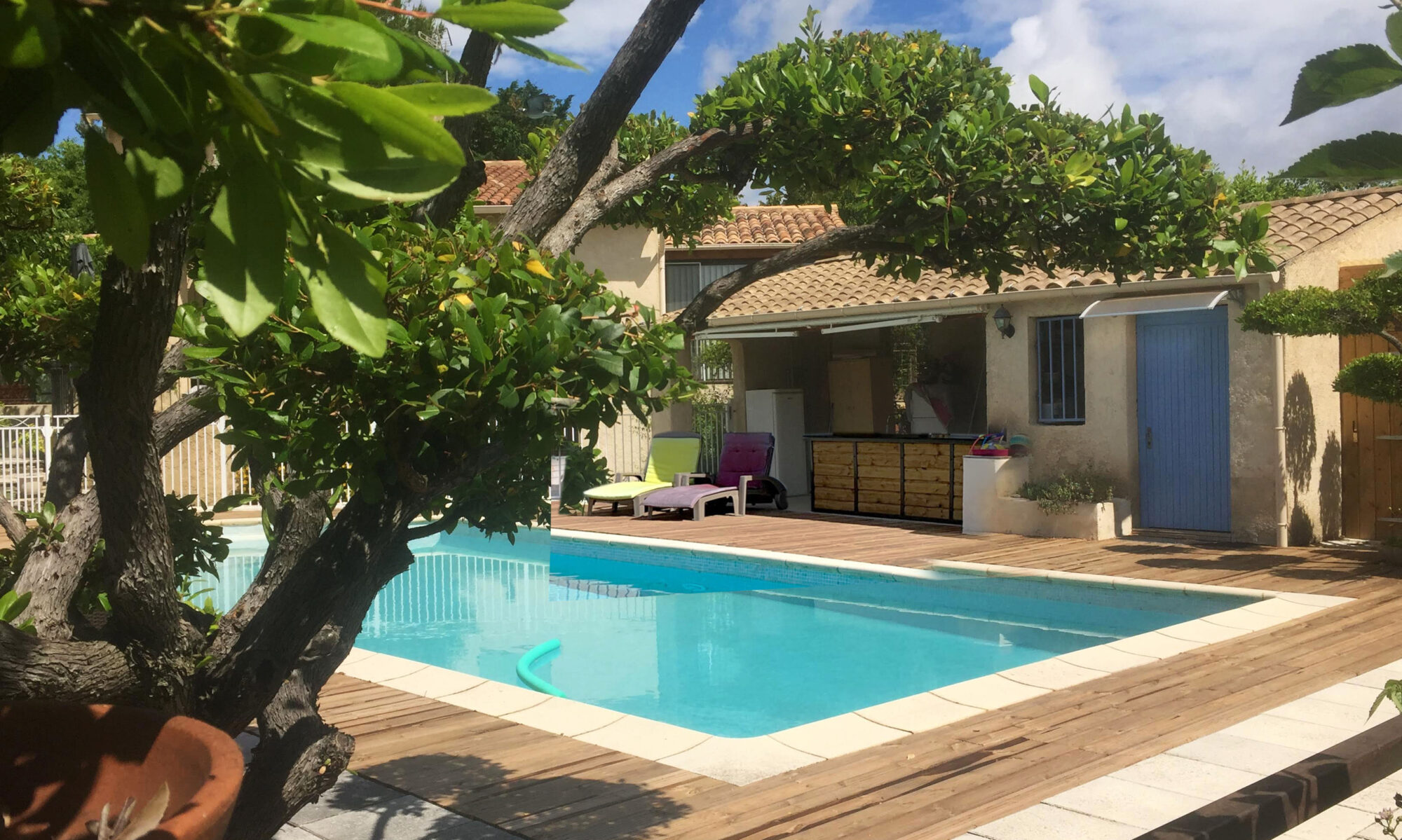 Gîte l'Ocabée : la piscine